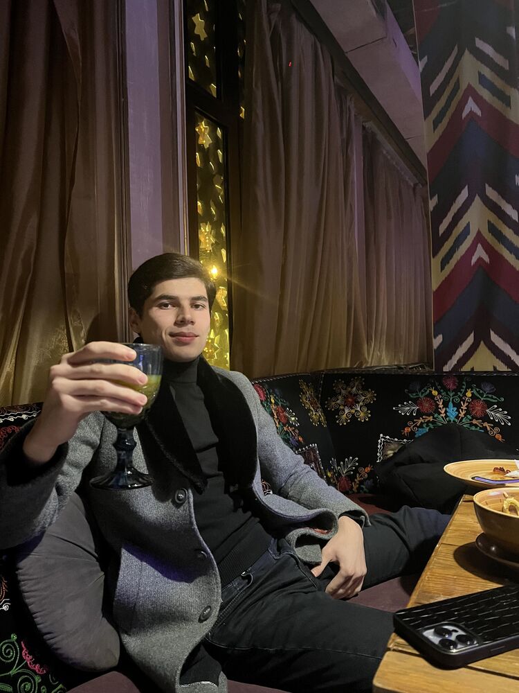  ,   Emrah, 21 ,   ,   