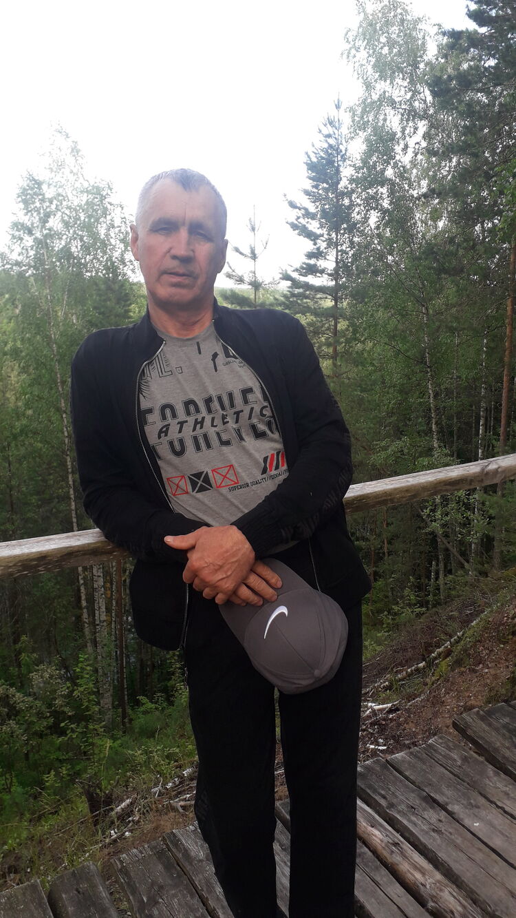  ,   Zhenya, 64 ,   ,   
