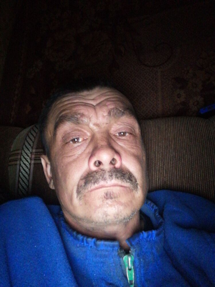  26106997  Alexander, 45 ,    