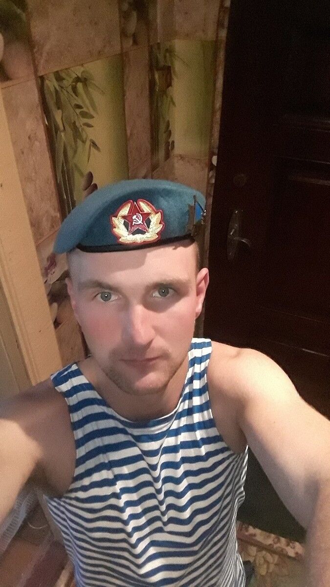  ,   Sergei, 28 ,   ,   , c 