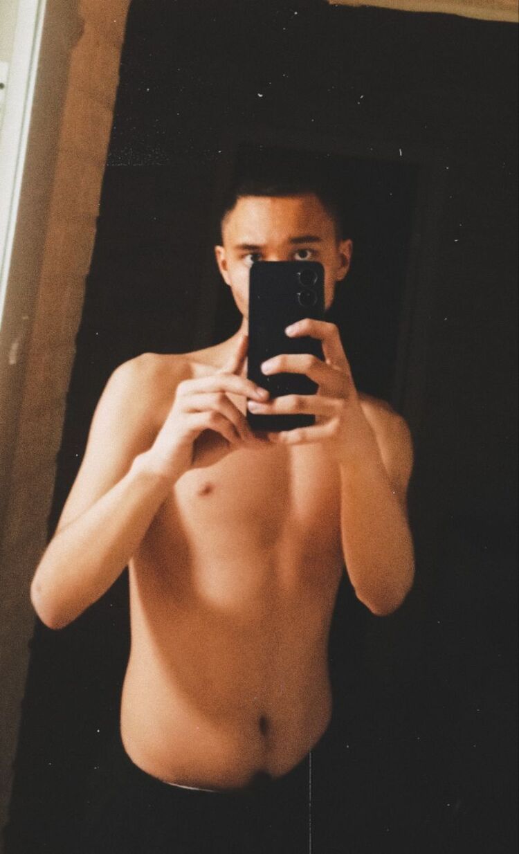  33468317  , 20 ,    