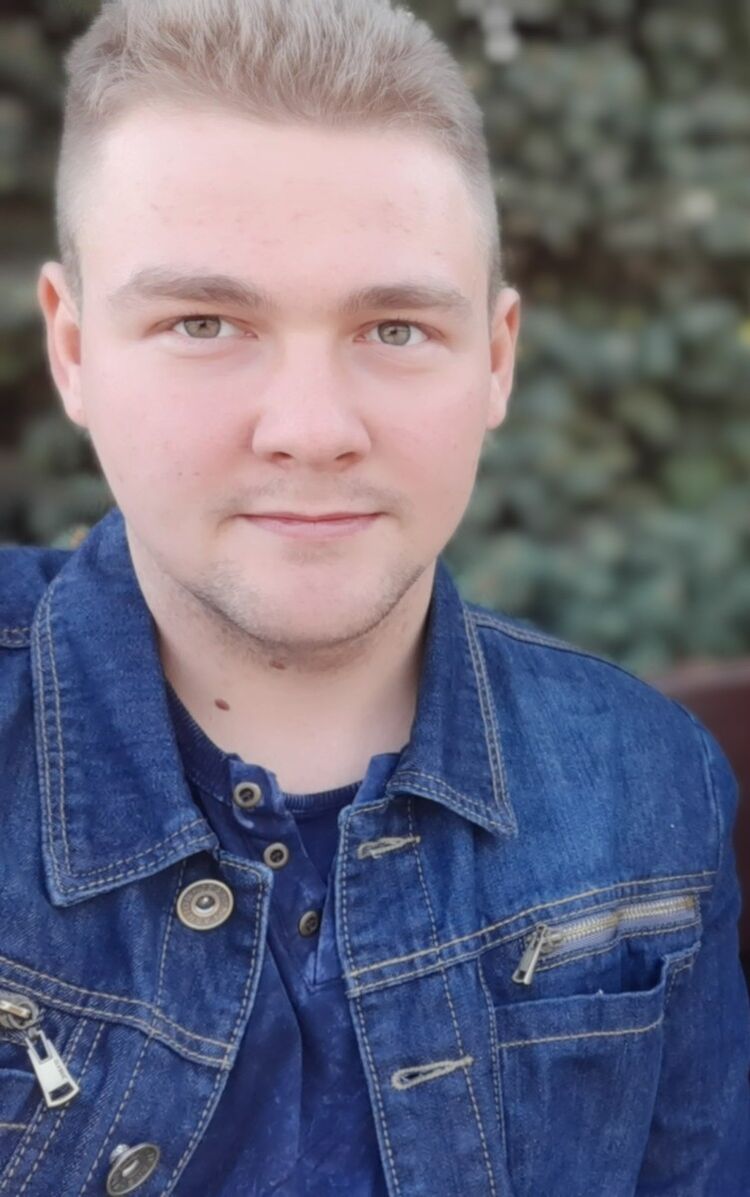  ,   Alex, 25 ,   ,   , c 