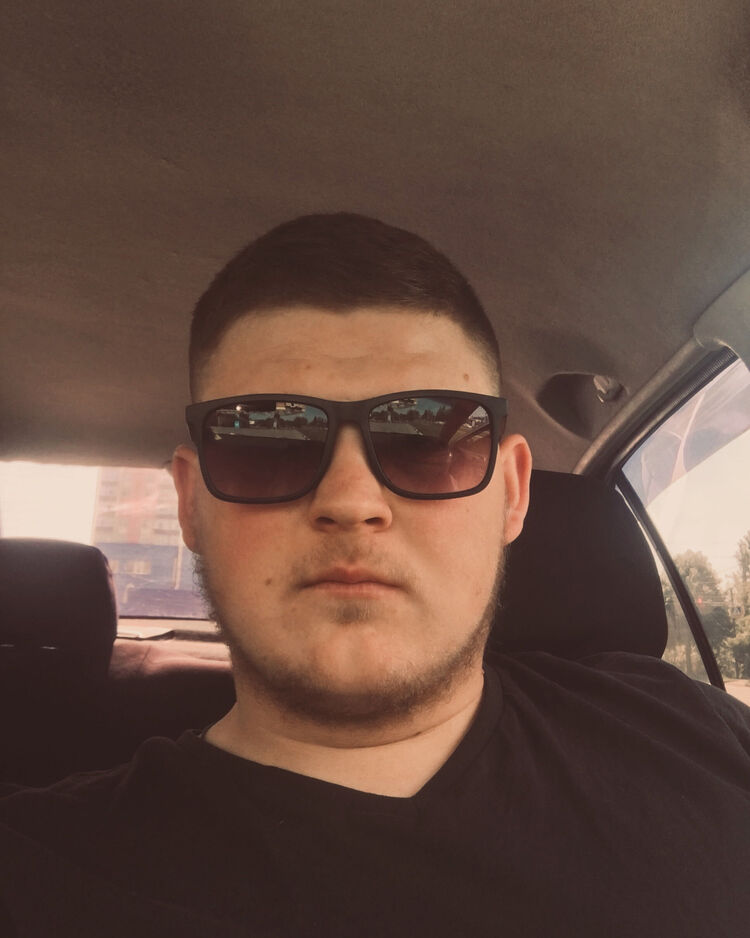  43983437  Jevgeniy, 23 ,    