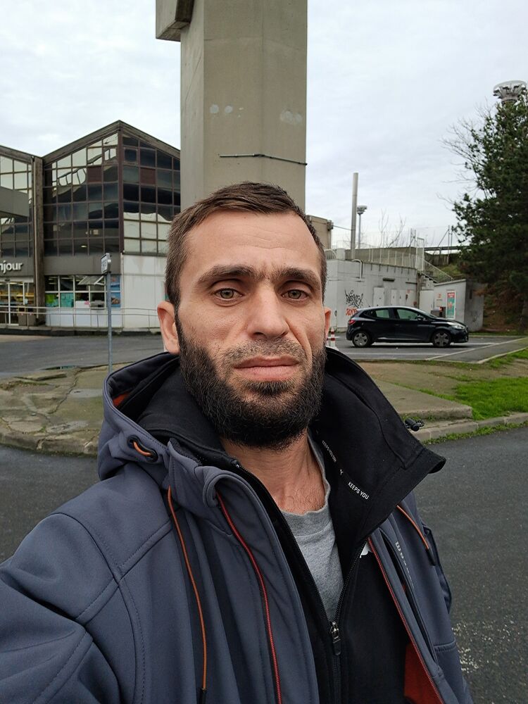  ,   Arthur, 38 ,   ,   