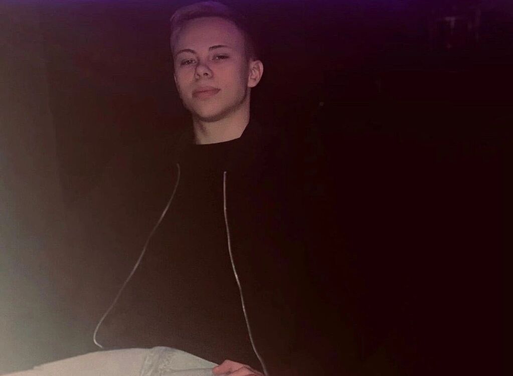  ,   , 24 ,   ,   