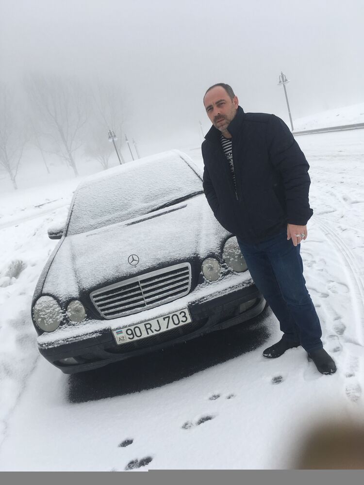  45264597  Adil, 51 ,    