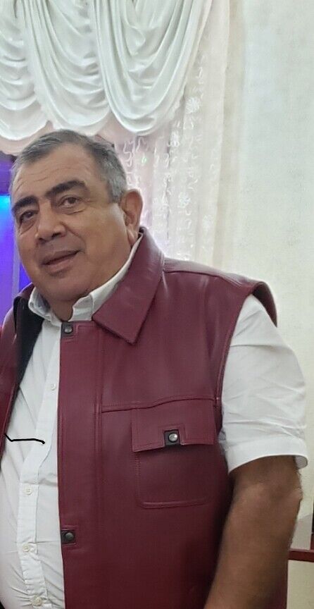  19912877  , 74 ,    Alamo