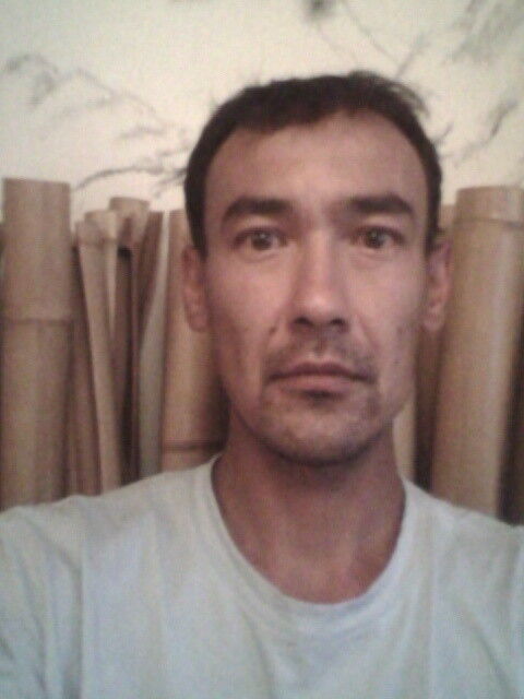  15833287  Attila, 47 ,    
