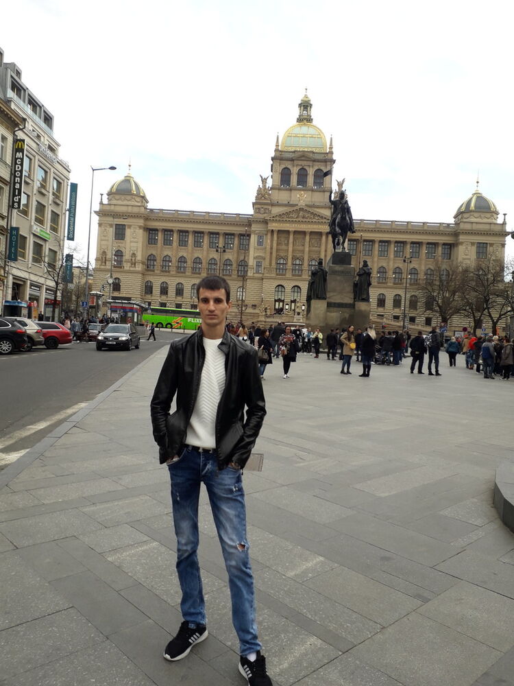  ,   Sergei, 36 ,   ,   , c , 