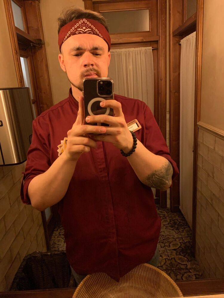  48261877  , 28 ,     