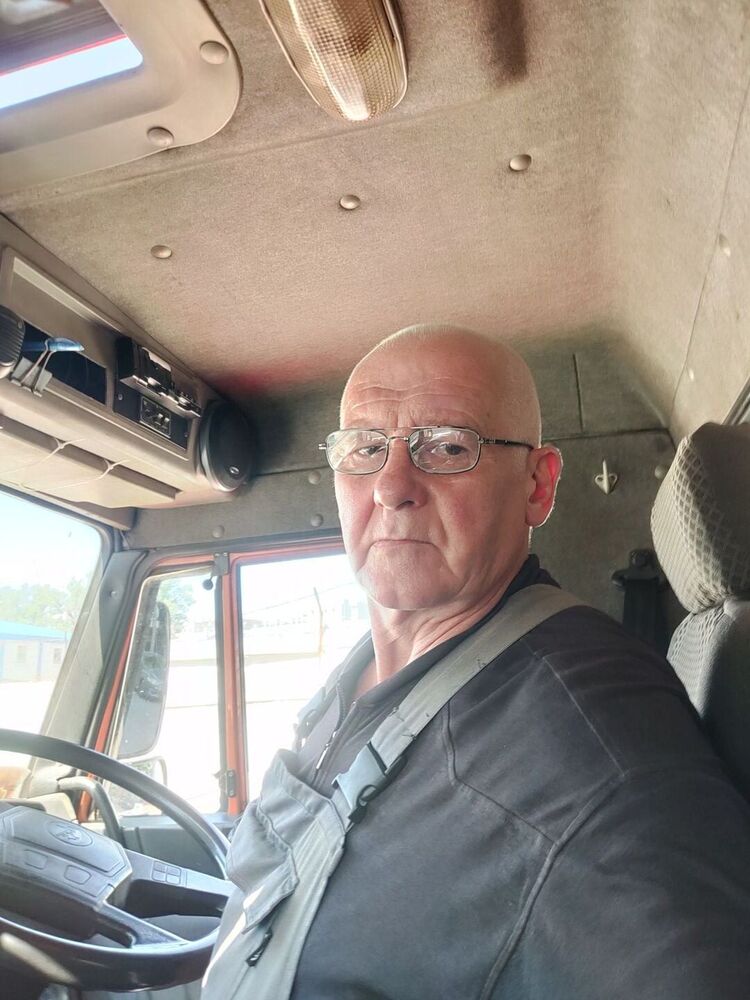  31699017  , 60 ,    -