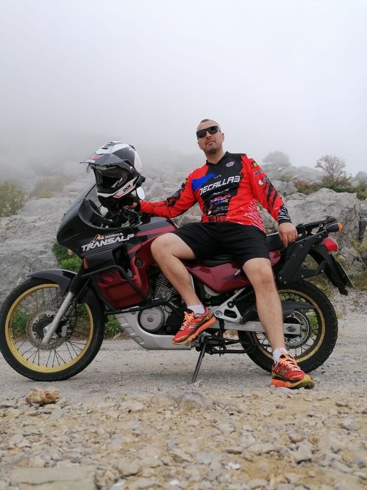  30547147  , 42 ,    -