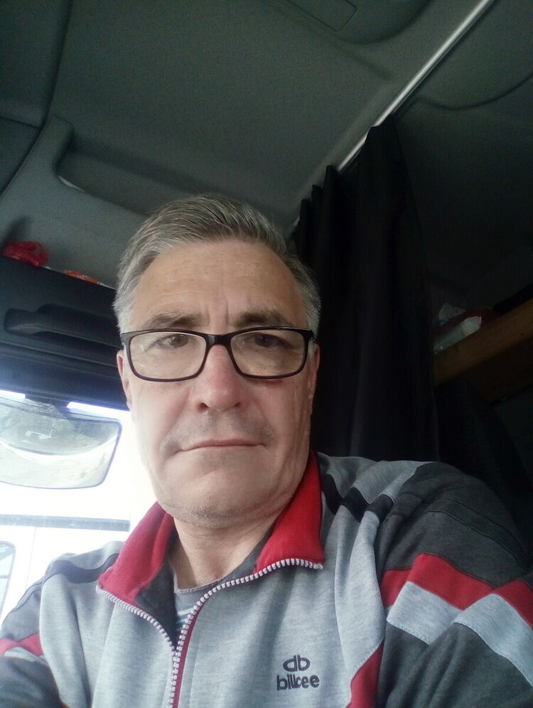  19952467  , 61 ,     