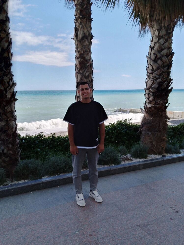  43970347  , 24 ,    --