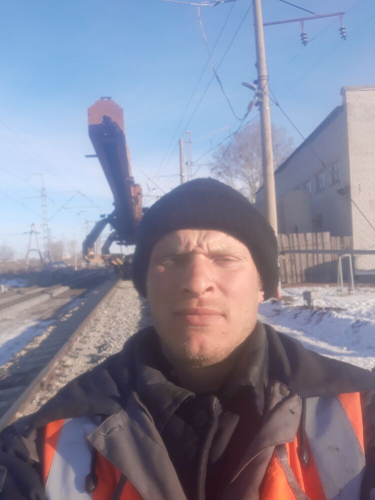  23395747  , 37 ,    