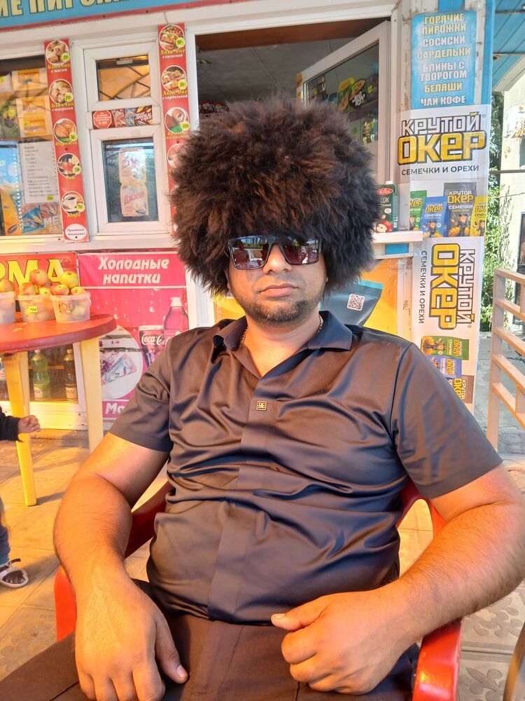  54174167  Paul, 36 ,     