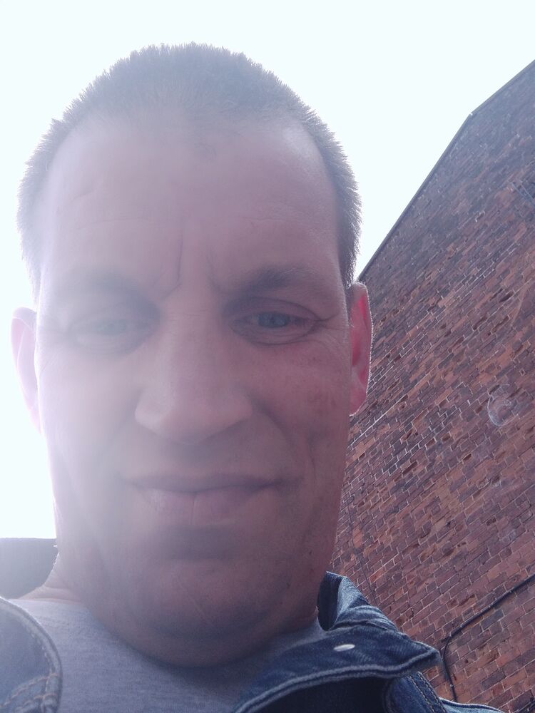  46701647  , 45 ,    