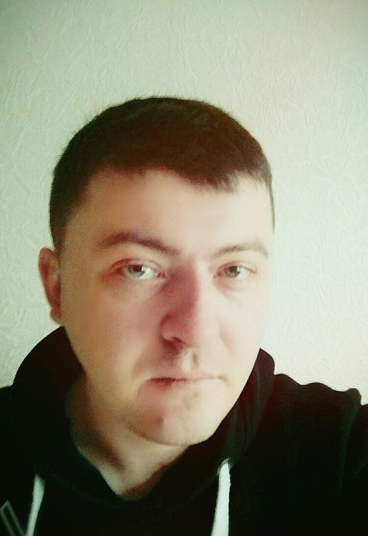  11437687  Ewgeniy, 39 ,    