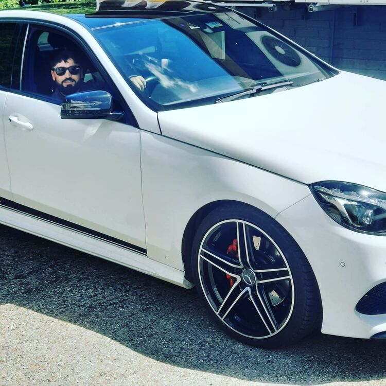  40580217  Khabib, 37 ,    