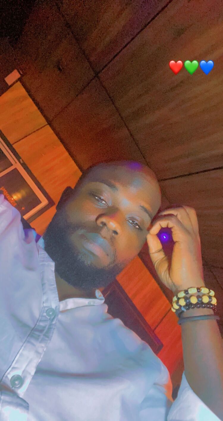  ,   Alex Thierry, 32 ,   ,   , c 