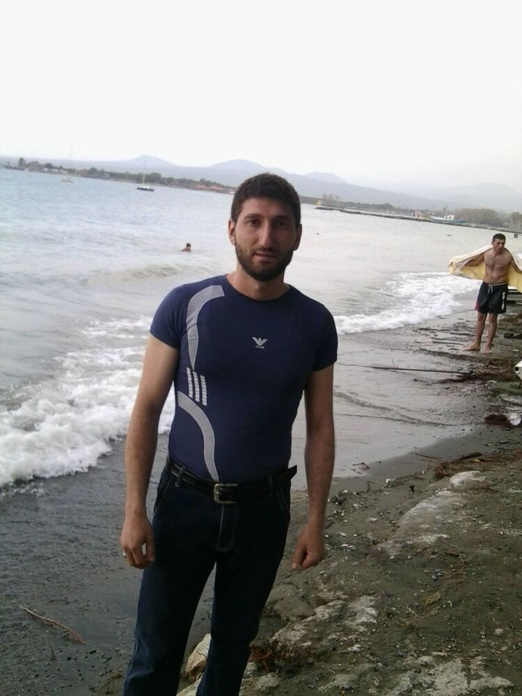 ���� 18821867 ������� Hayk, 40 ���, ���� ���������� � �������