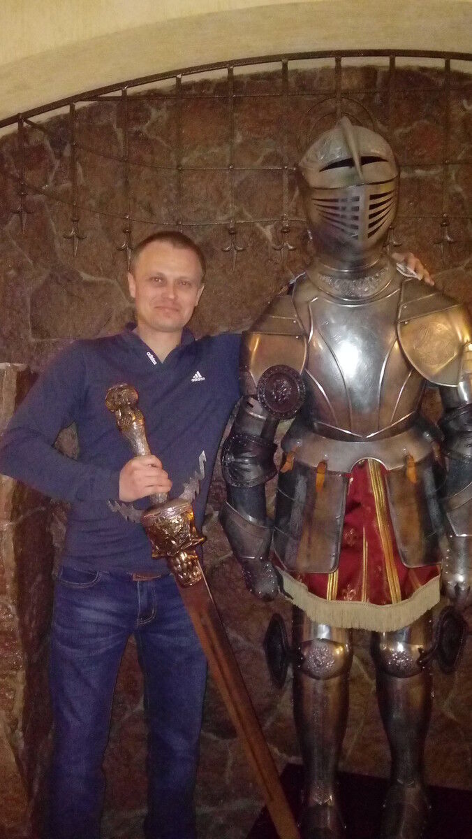  ,   Diver, 37 ,   