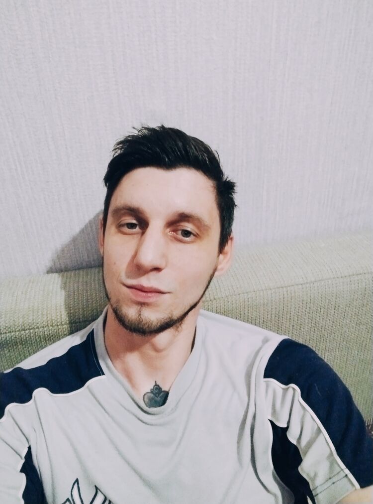  ,   Artyom, 29 ,   ,   