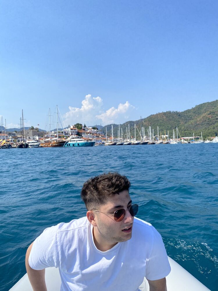 ,   Kerem, 24 ,   ,   