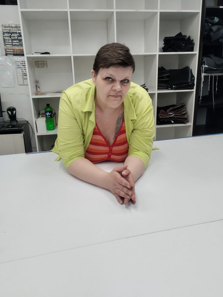 44217977  Olesya, 38 ,    