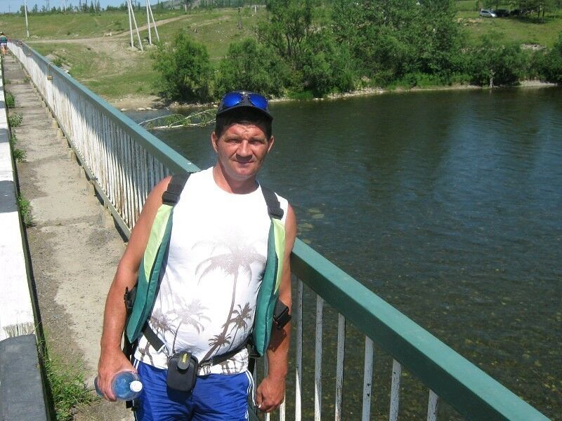  17765587  Leonid, 53 ,    