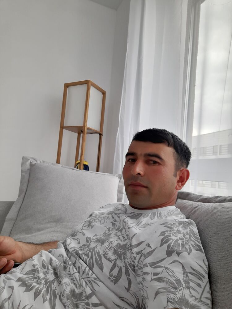  ,   Joni, 37 ,   ,   