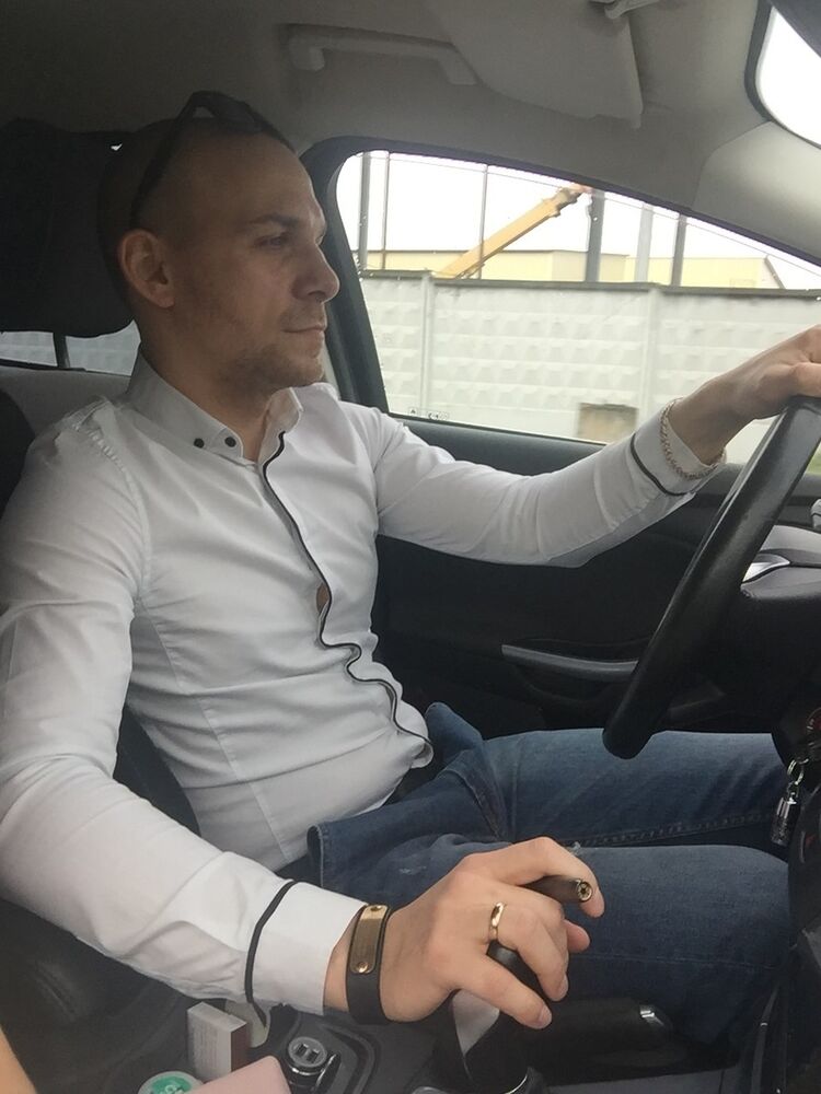  -,   Ruslan, 37 ,   ,   , c 