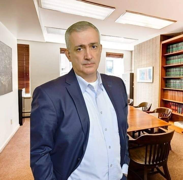  47917037  Irakli, 52 ,    