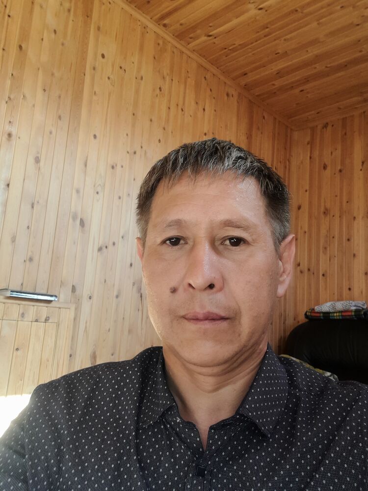  43814447  Anuar, 41 ,    