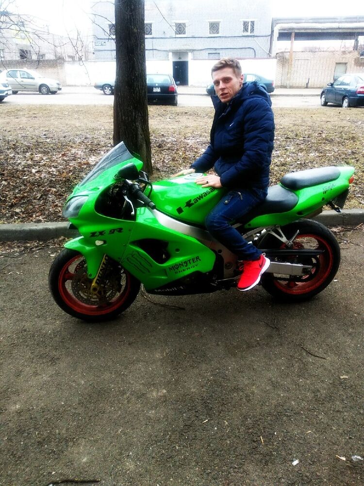 ���������� �����, ���� ������� Artiom, 32 ����, ������������ ��� ������, ����� � ���������, c�������� ���������