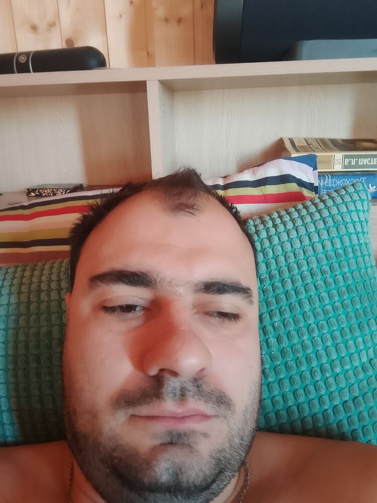  53810337  , 28 ,    