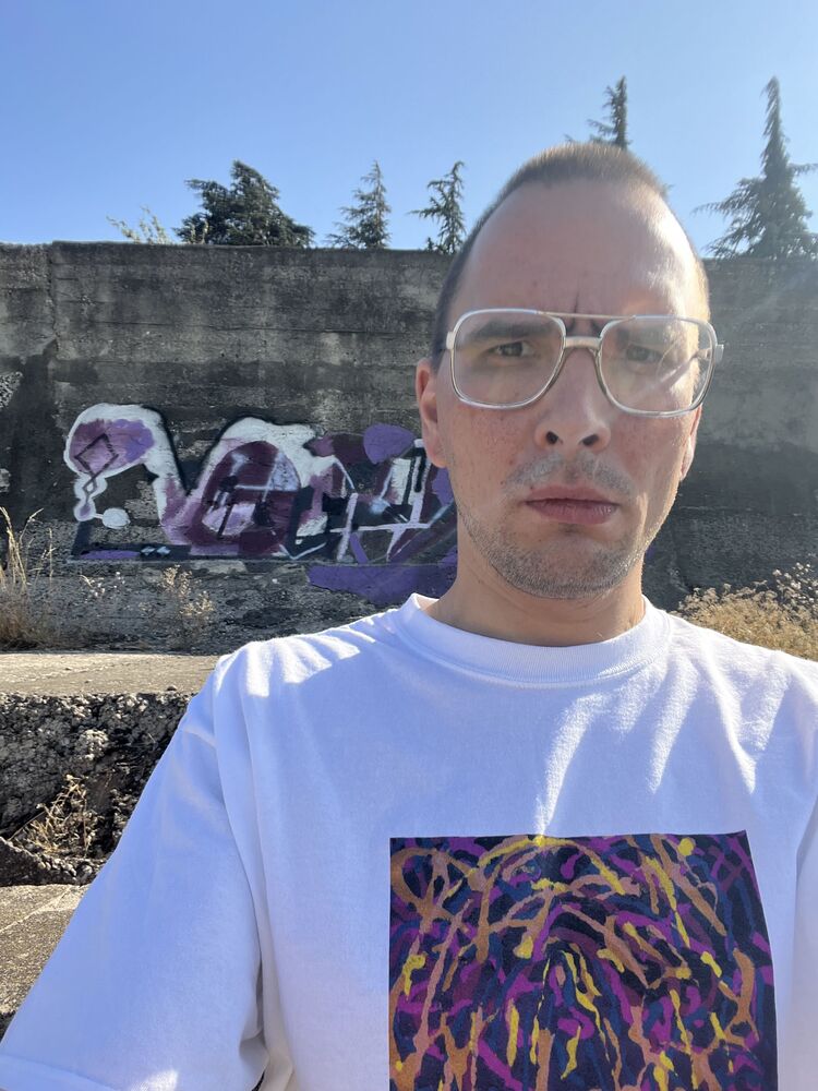  28575337  Ը, 34 ,    