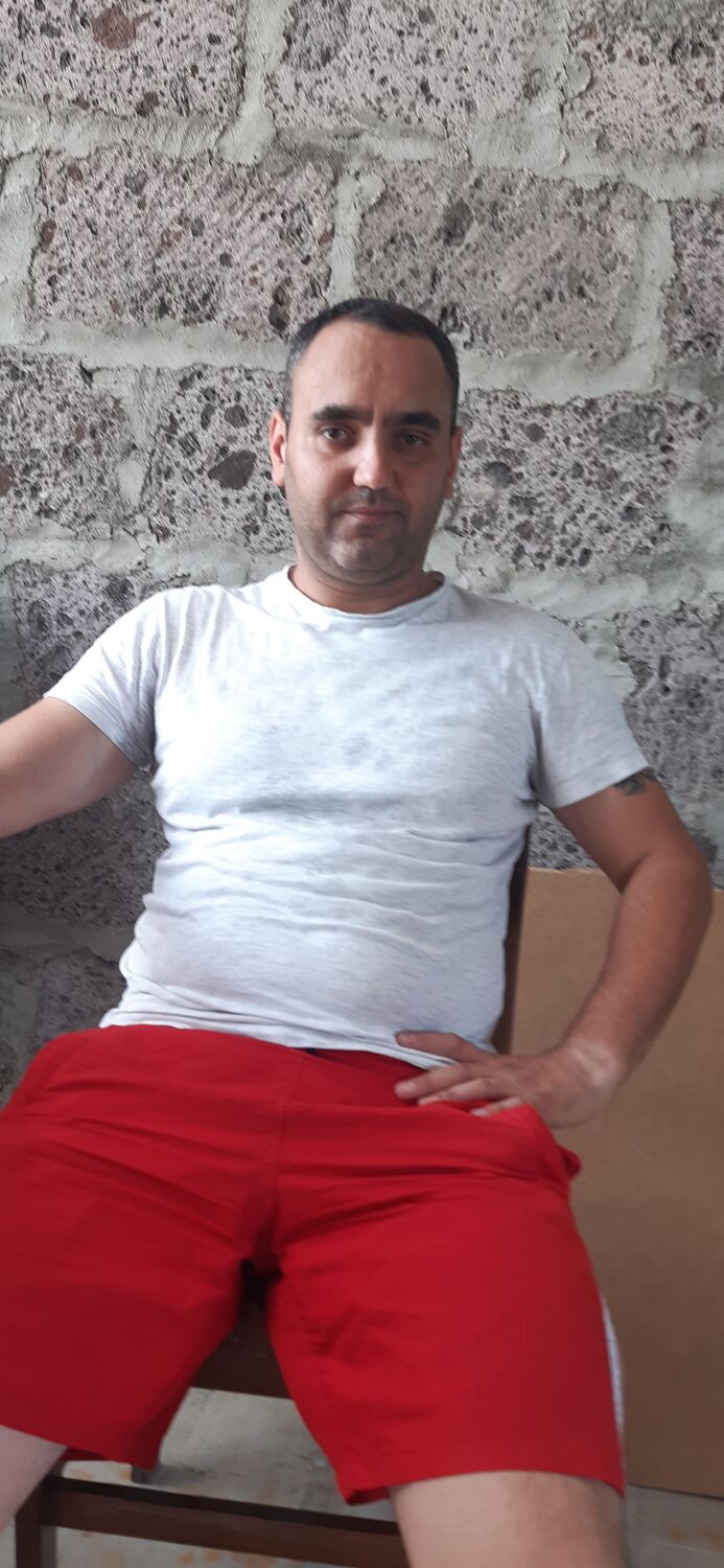  34946787  Lyov, 37 ,    