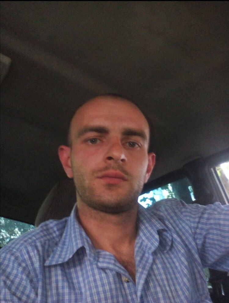  29477027  , 37 ,    