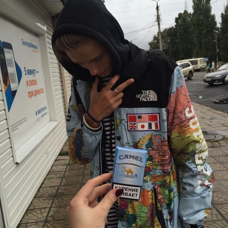  9899747  , 27 ,    