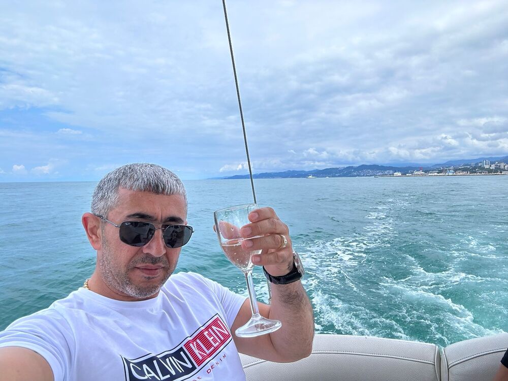  -,   Vuqar, 40 ,   ,   