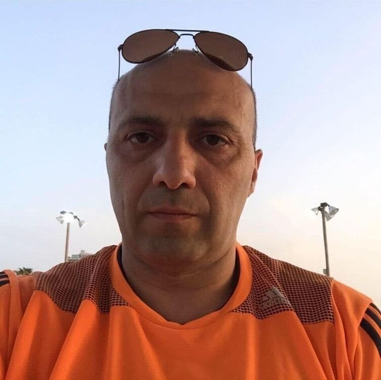  34559617  Giorgi, 47 ,    