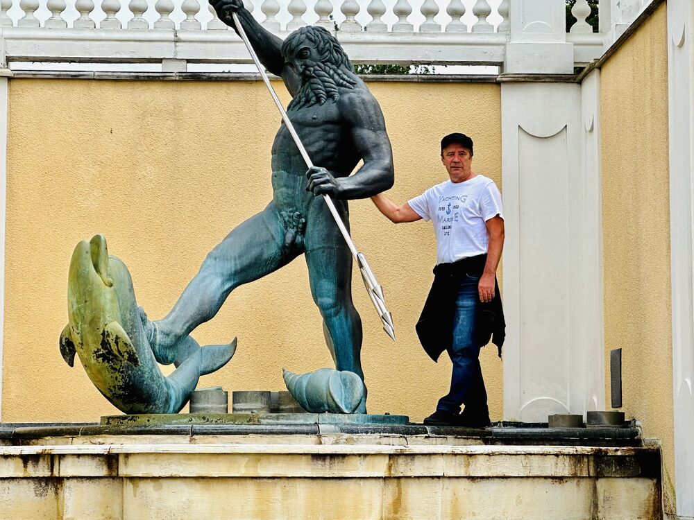  53615977  Aleksandr K, 64 ,    