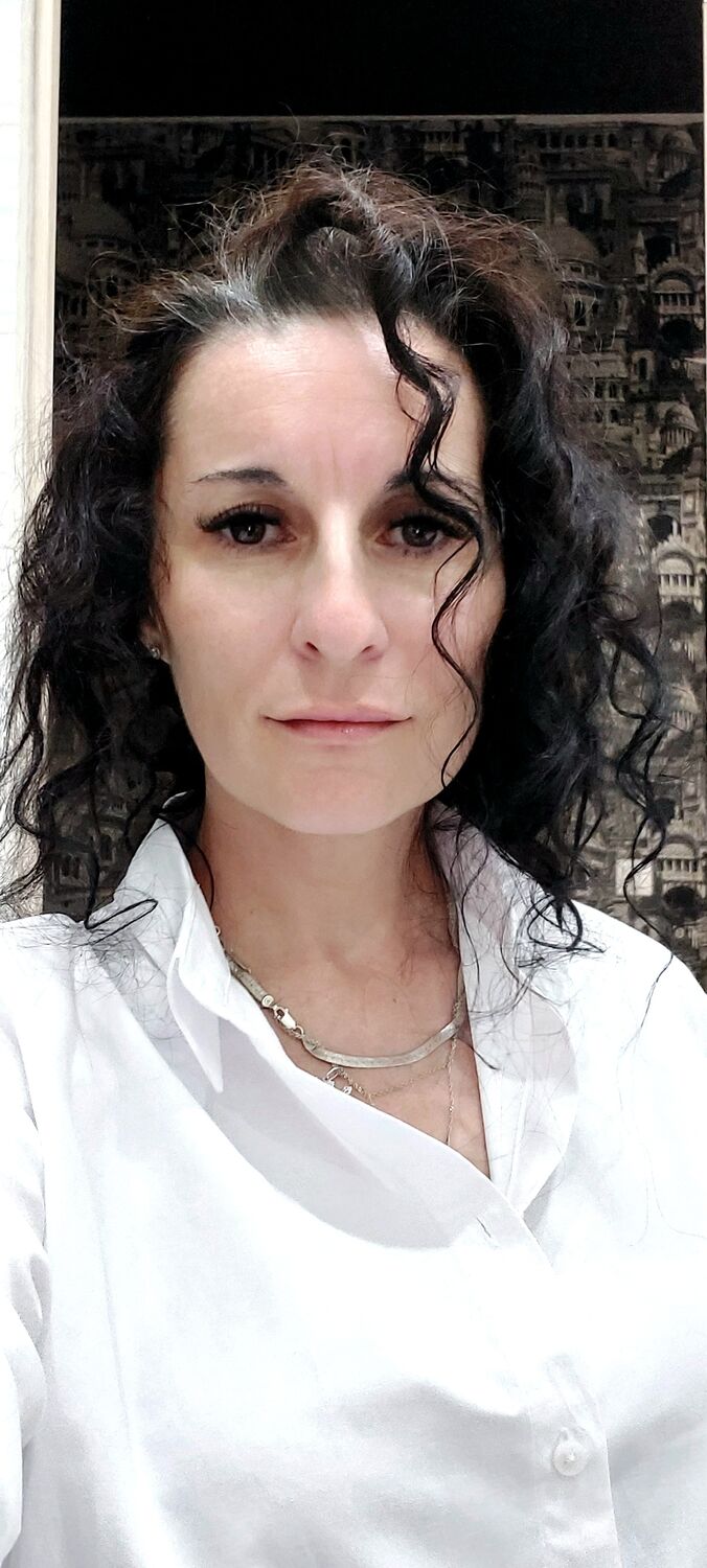  --,   Syuzanna, 42 ,  