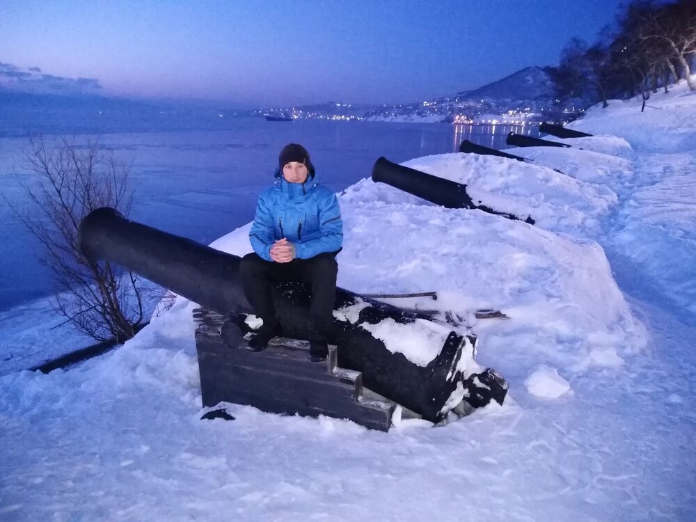  18772657  Zhamshid, 29 ,    -