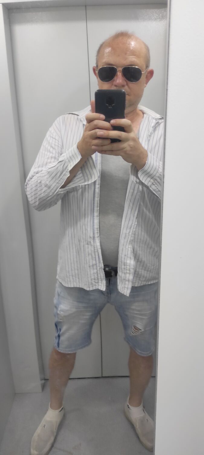  46932517  Sergey, 45 ,    