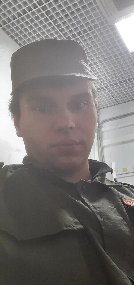  ,   Ivan, 32 ,   ,   , c 