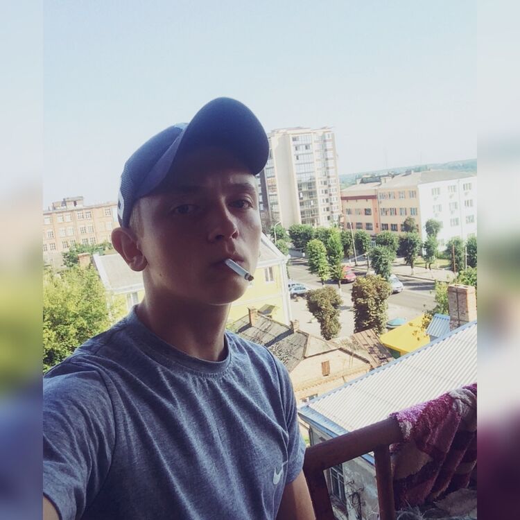  13246527  Ruslan, 77 ,    