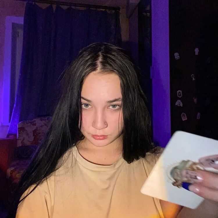  27714617  Anya, 23 ,    