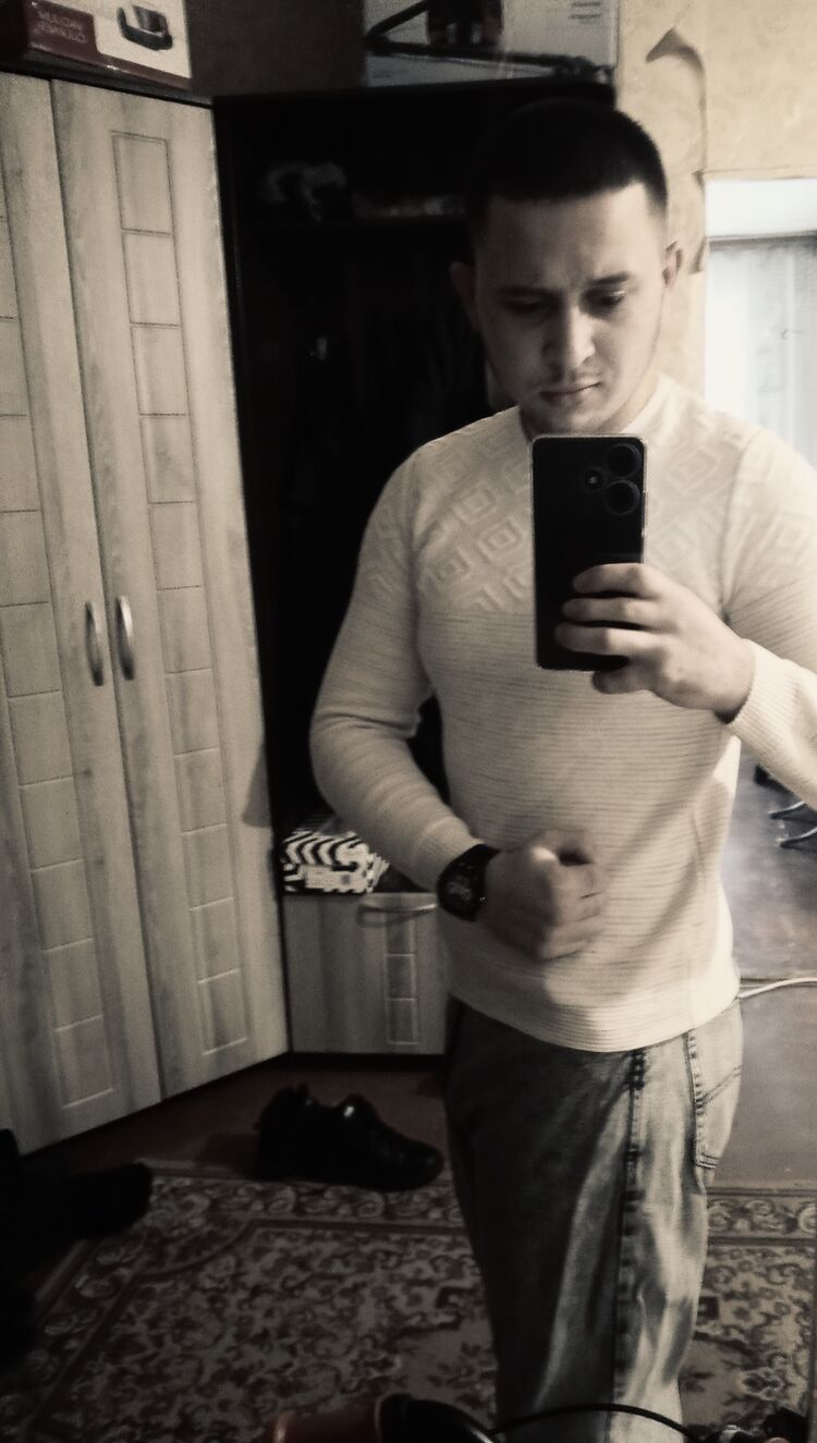  ,   Maxim, 25 ,   ,   